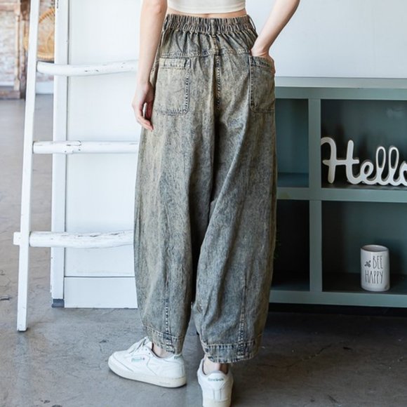 Oli & Hali Mineral Wash Cotton Dark Denim Cropped Baggy Relaxed Fit Jeans - Picture 8 of 9